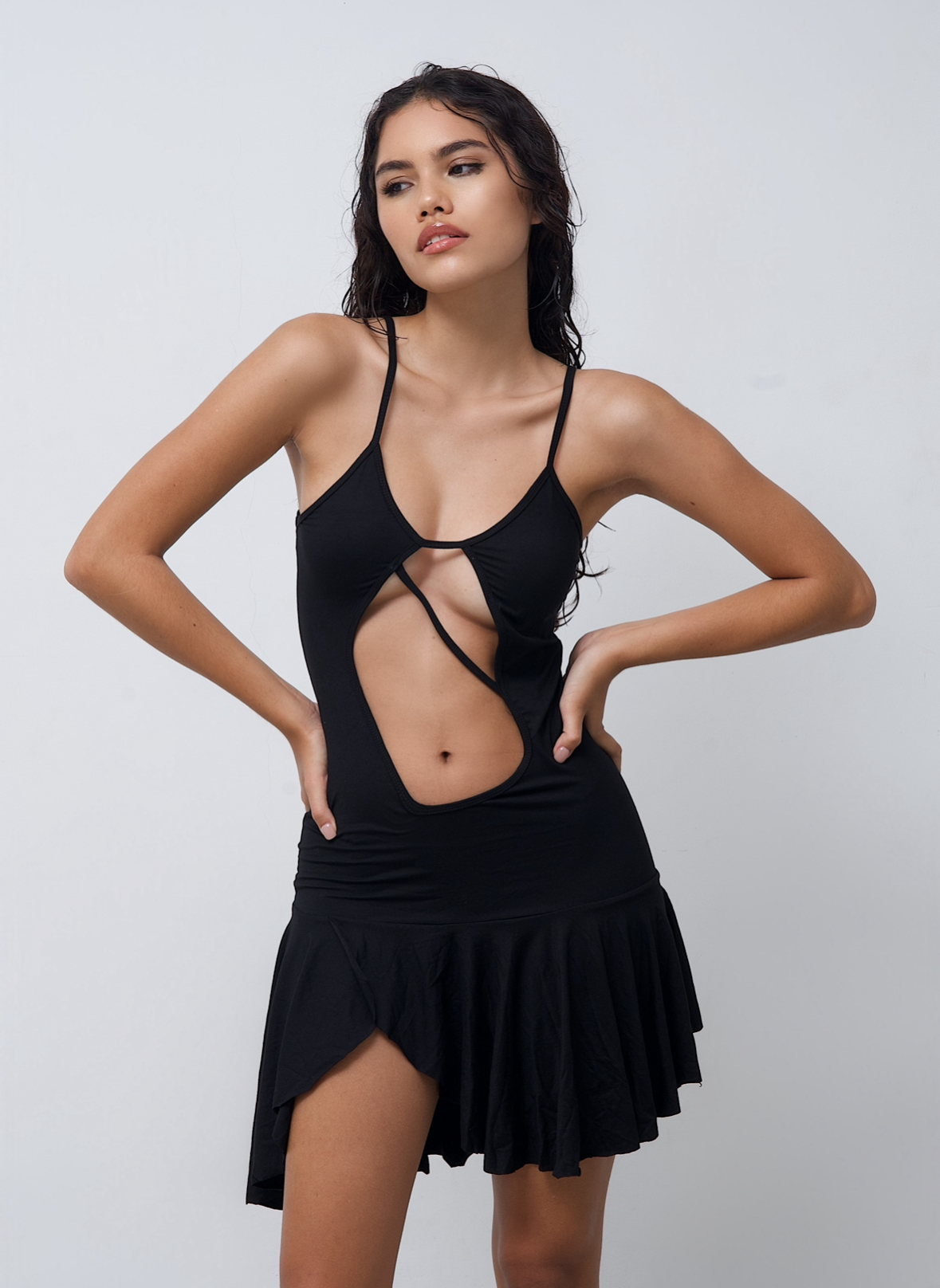 VESTIDO LOLITA CON RECORTES