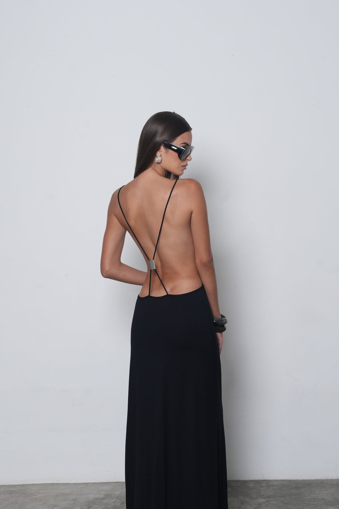 LE LUXE cut out maxi cross back
