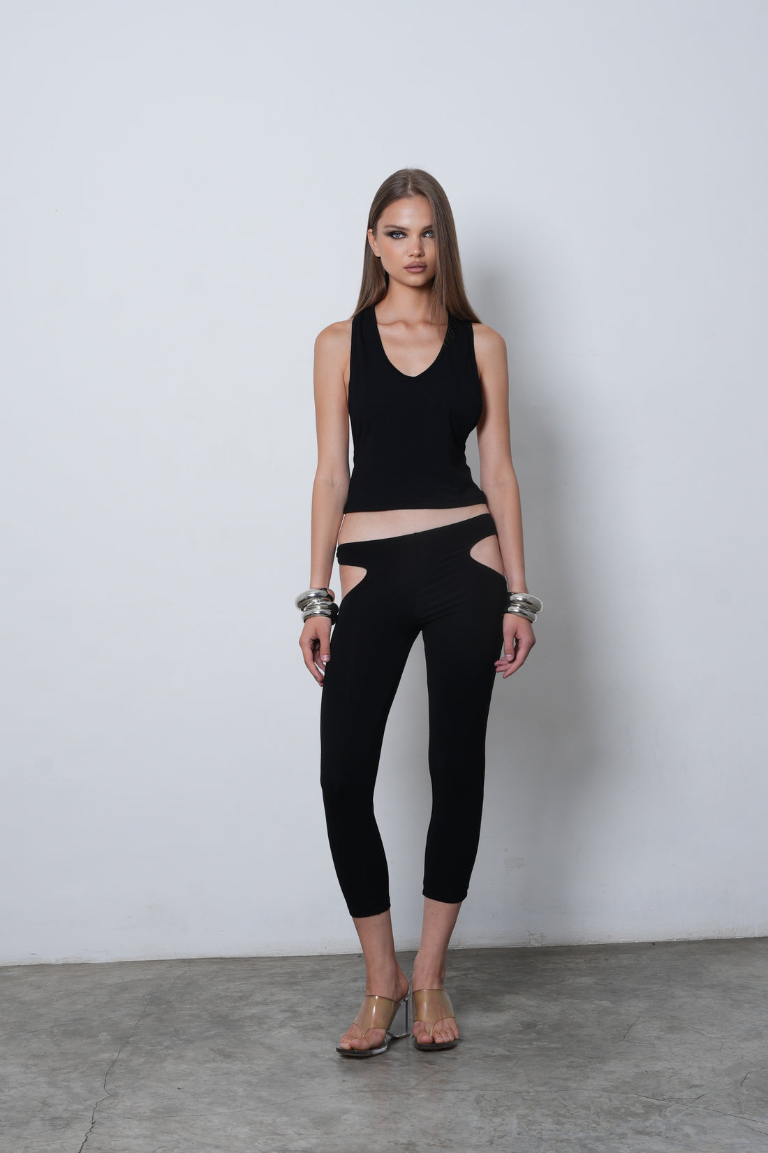 LE BASIC CAPRI CUT OUT